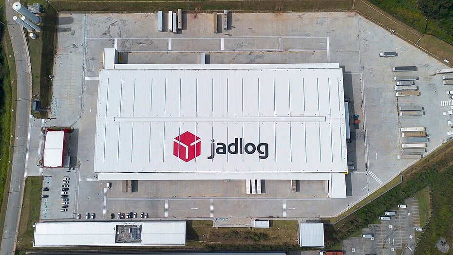 Jadlog opened a new distribution center in Brazil equipped with Fives' technologies